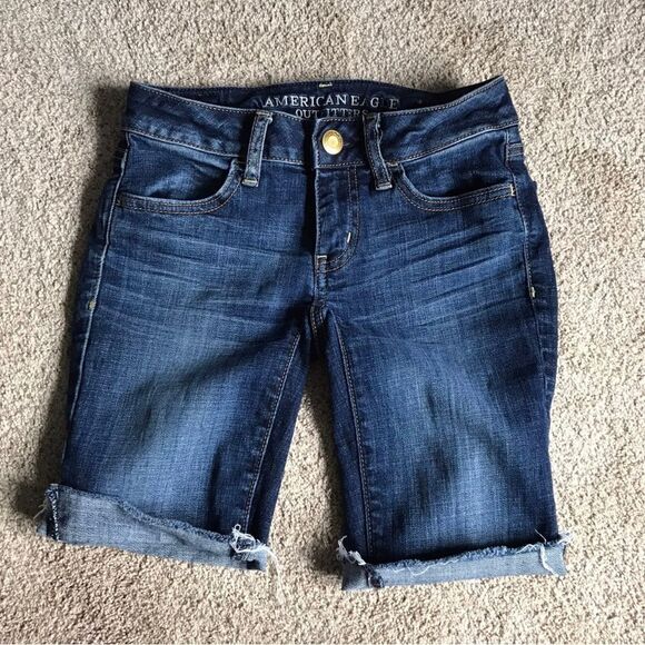 AEO Super Stretch Jegging Shorts - 00 - Picture 1 of 8